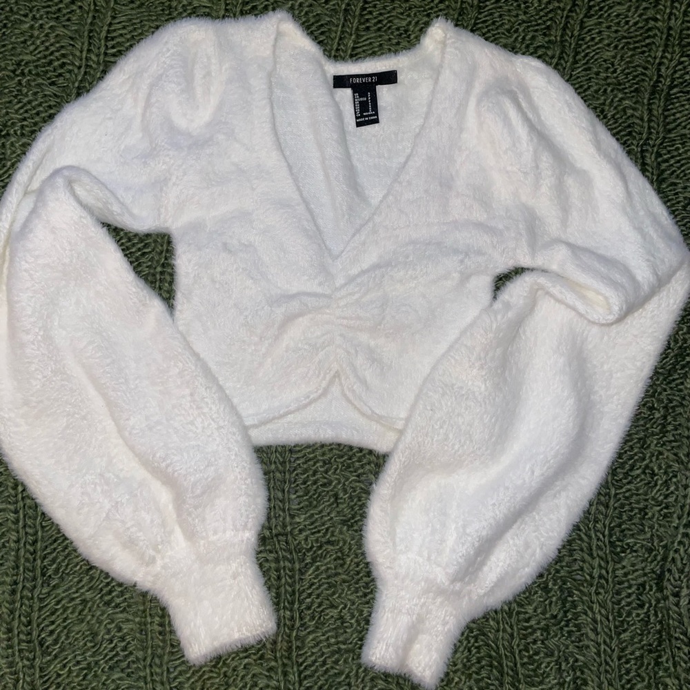 Forever 21 fluffy crop top size small